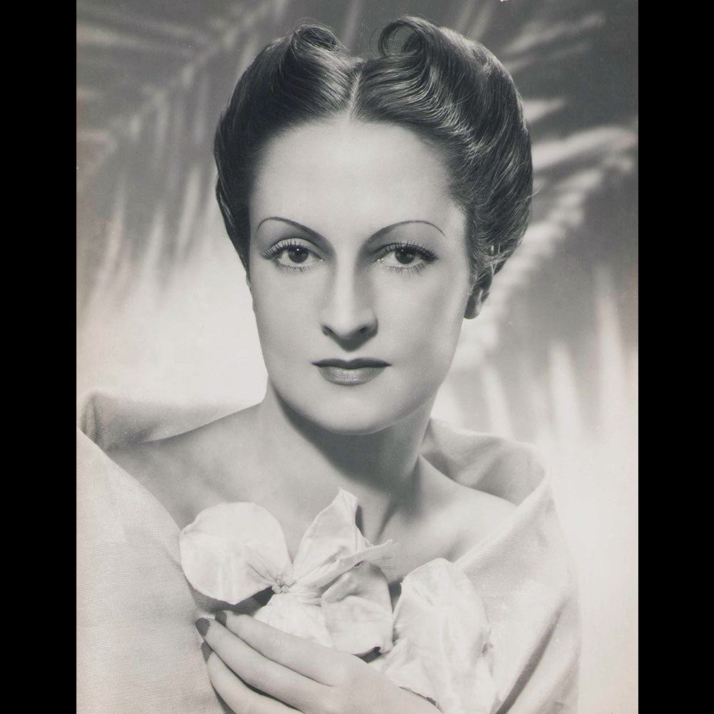 Dorvyne - Maquillage de Fernand Aubry pour Rester Jeune (1937)