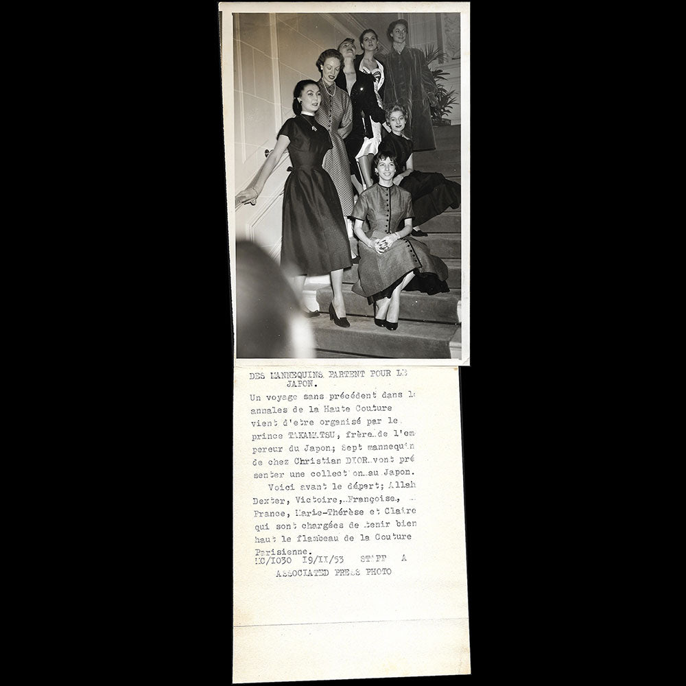 Christian Dior - Des mannequins partent pour le Japon (1953)