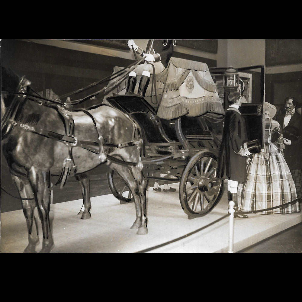 Société de l'Histoire du Costume - Exposition Cent Ans de Costume Parisien, Réunion de 3 tirages (1937)