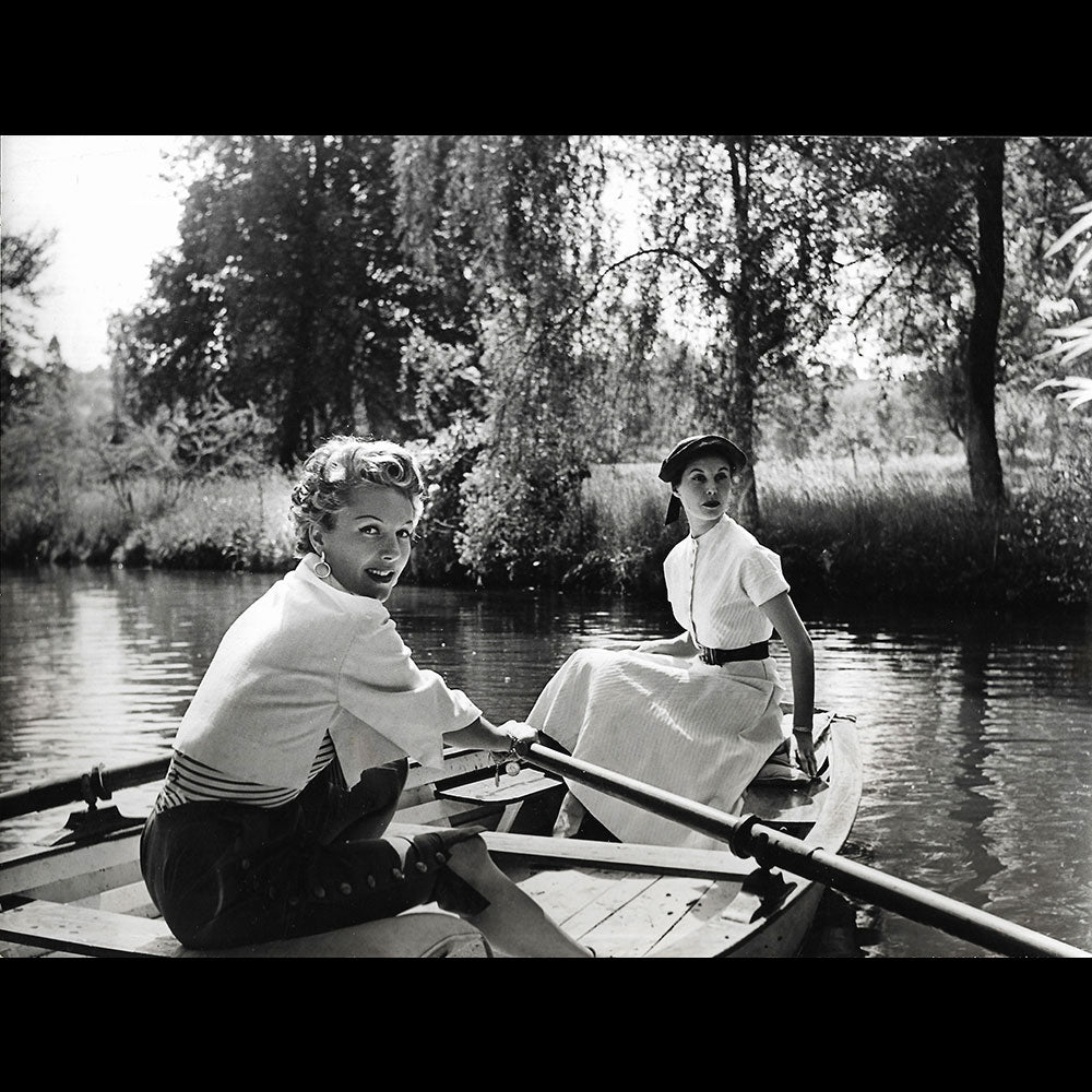 Lucile Manguin - Robes Spadassin et Gaufrette, tirage d'Adrion (1951)