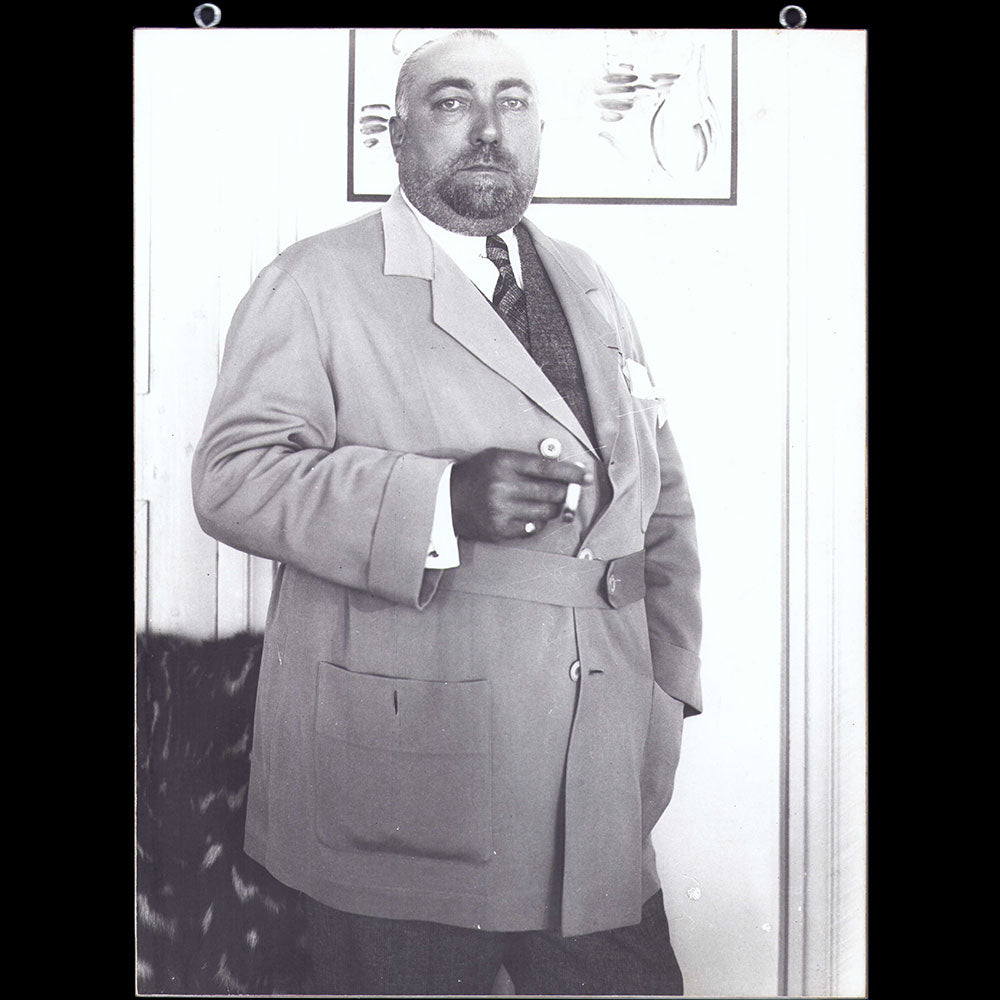 Poiret - Portrait de Paul Poiret fumant (circa 1927)