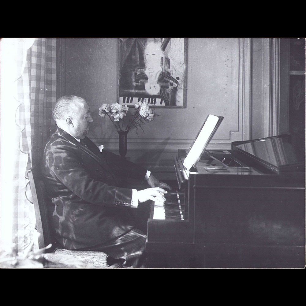 Poiret - Portrait de Paul Poiret au piano (circa 1927)