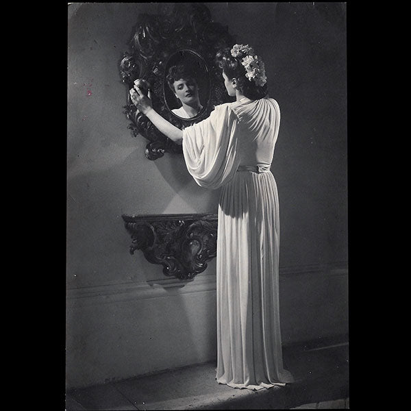 Jacques Fath - Robe du soir, photographie de Seeberger (circa 1944)