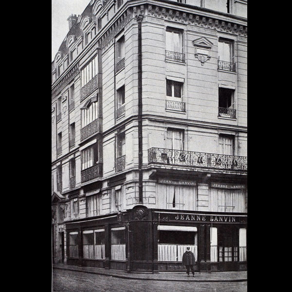 Jeanne Lanvin, atelier de la rue Boissy d'Anglas, Paris (circa 1910)