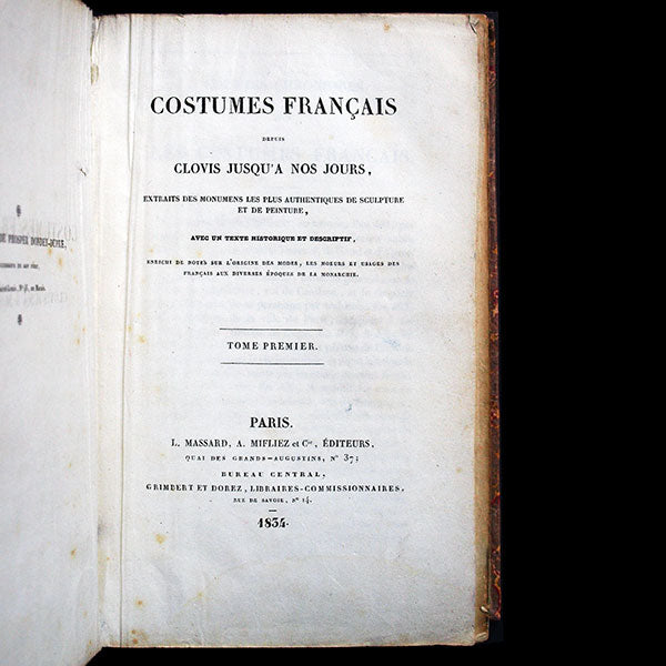 Costumes Français depuis Clovis jusqu'à nos jours - Courtes Chroniques pour les Costumes Français du règne de Clovis au règne de Charles V (1834)