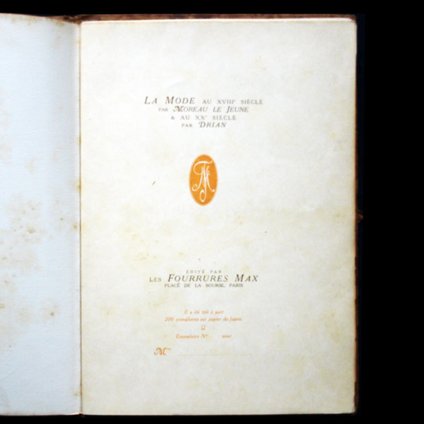 Fourrures Max - La mode au XVIIIe siècle par Moreau Le Jeune et au XXe siècle par Drian