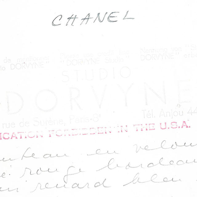Chanel - Manteau en velours garni de renard bleu, tirage de Dorvyne (1939)