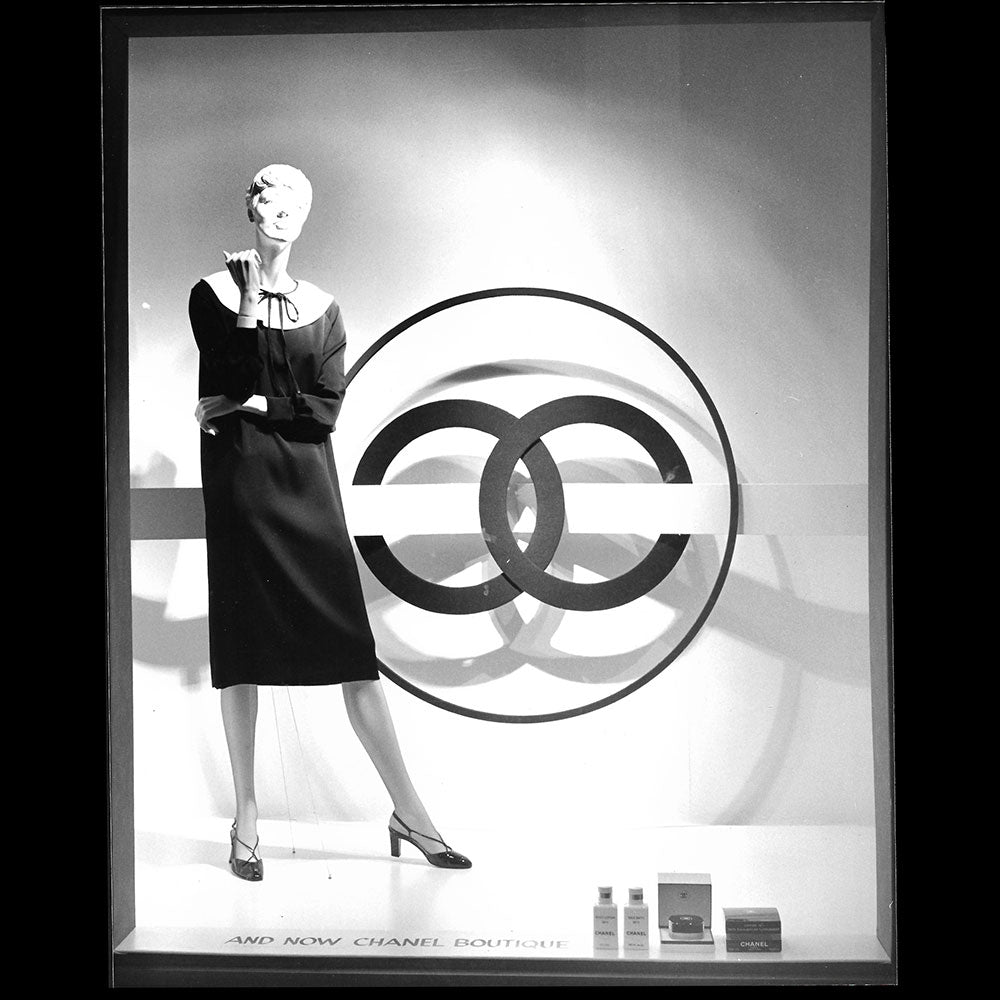 Chanel - Présentation de modèles au magasin I. Magnin à San Francisco, 4 photographies d'Ivan Essayan (1975)