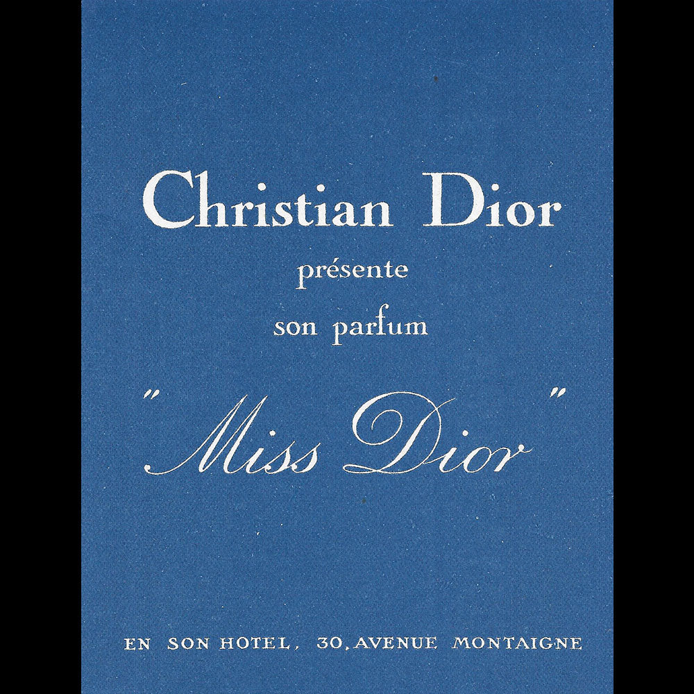 Christian Dior présente son parfum Miss Dior en son hôtel particulier (circa 1948)