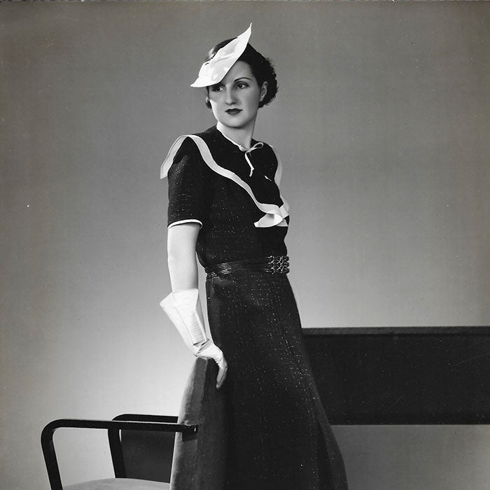 Germaine Lecomte - Robe, tirage du studio Dorvyne (circa 1940s)