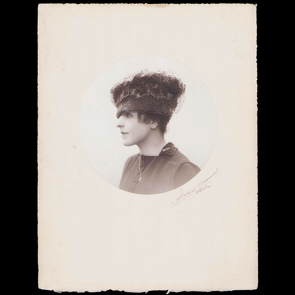 Henri Manuel - Elégante au chapeau (circa 1910s)
