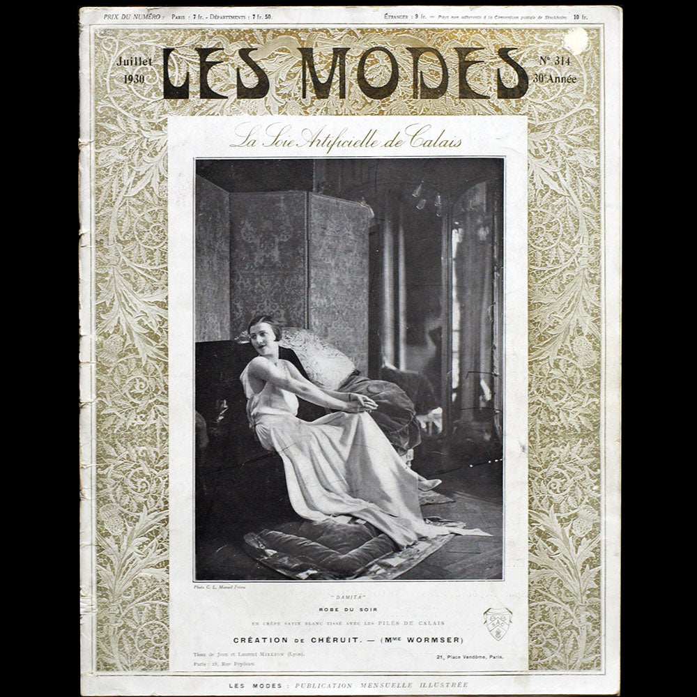 Les Modes (juillet 1930), couverture de Manuel Frères d'un modèle de la maison Cheruit