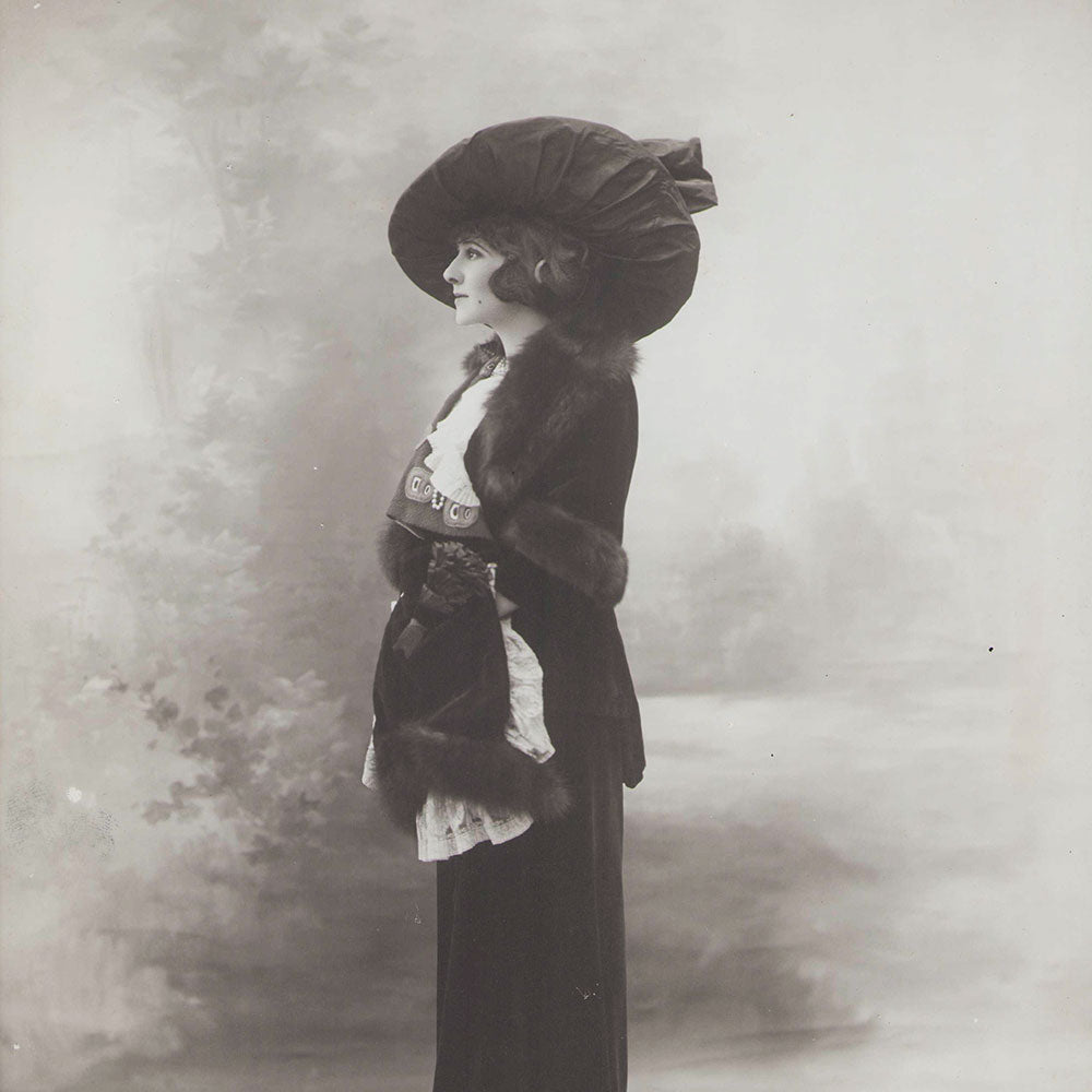 Paquin - Modèle Chronique porté par Lucienne Guett, photographie du studio Felix (circa 1910)