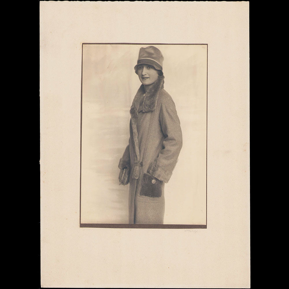 Portrait d'une Elégante, photographie de H. Philipp (circa 1925-1930)