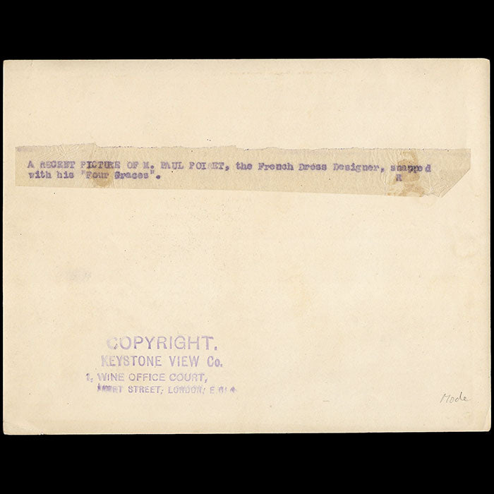 Poiret - Paul Poiret et 4 mannequins à Londres (1924)