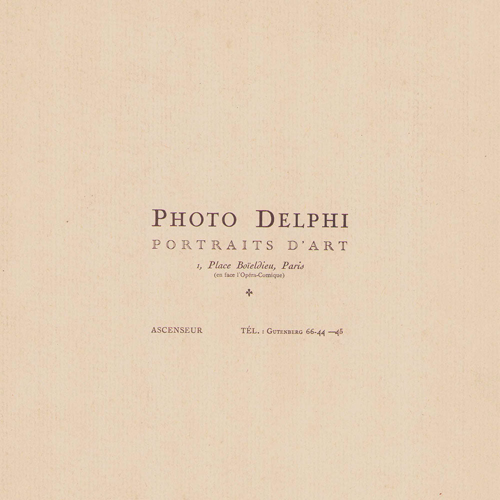 Gesmar - Portrait d'Andrée Spinelly en costume de scène, photographie de Delphi (1919)