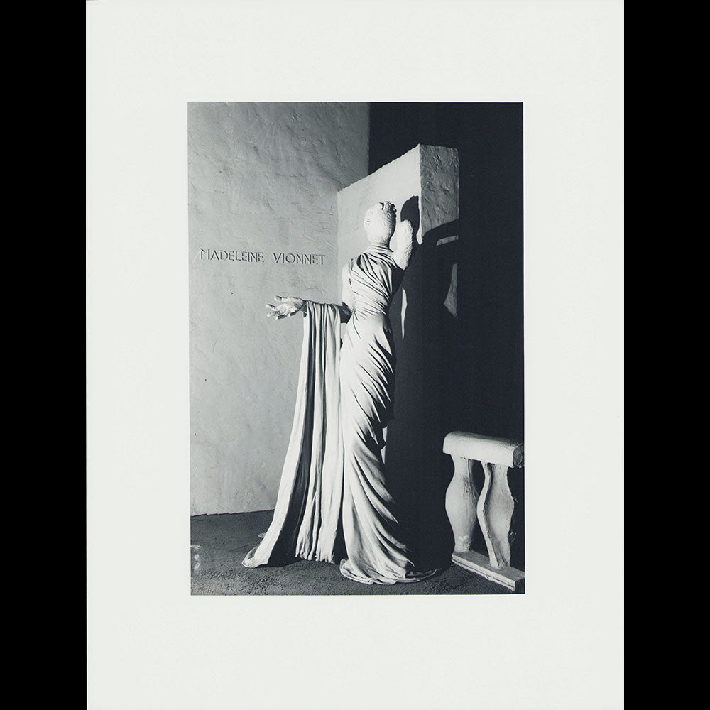 Vionnet - Le Pavillon de l'Elégance à l'Exposition de 1937, photographie d'Otto Wols