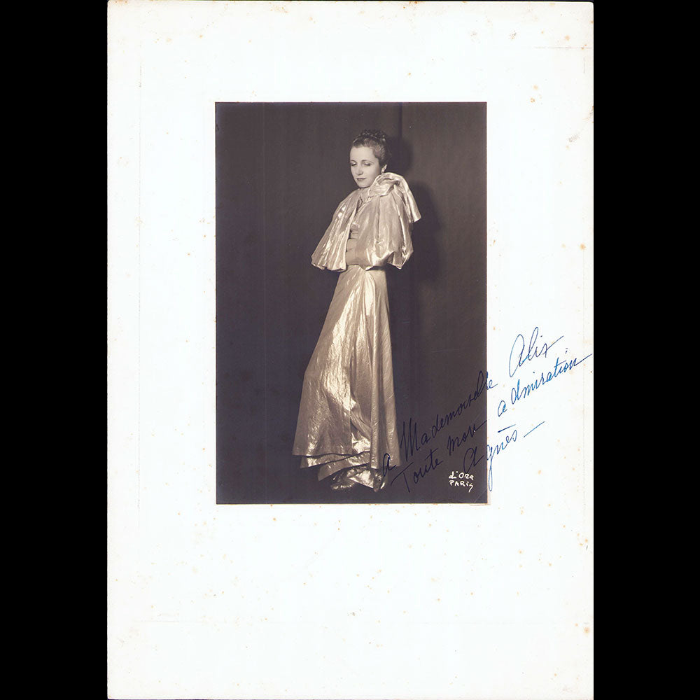 Agnès - Portrait de la modiste, tirage de D'Ora avec envoi à Alix (Madame Grès) (1933)