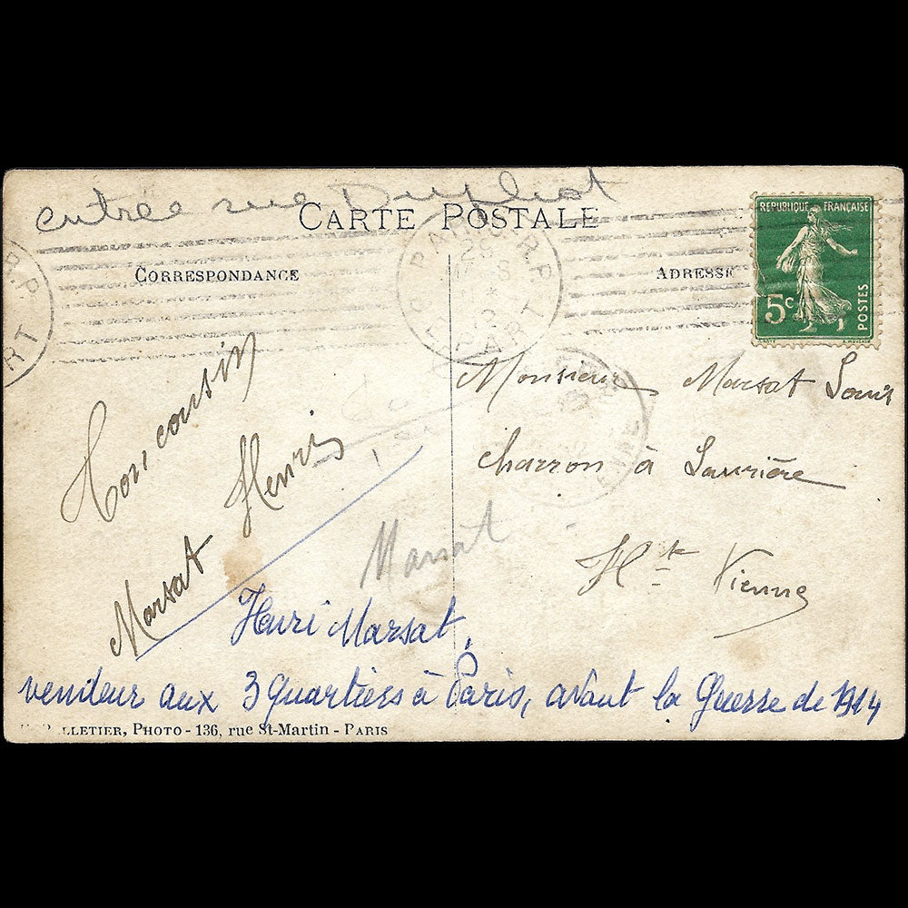 Aux Trois Quartiers - Employés posant, rue Duphot à Paris (1912)