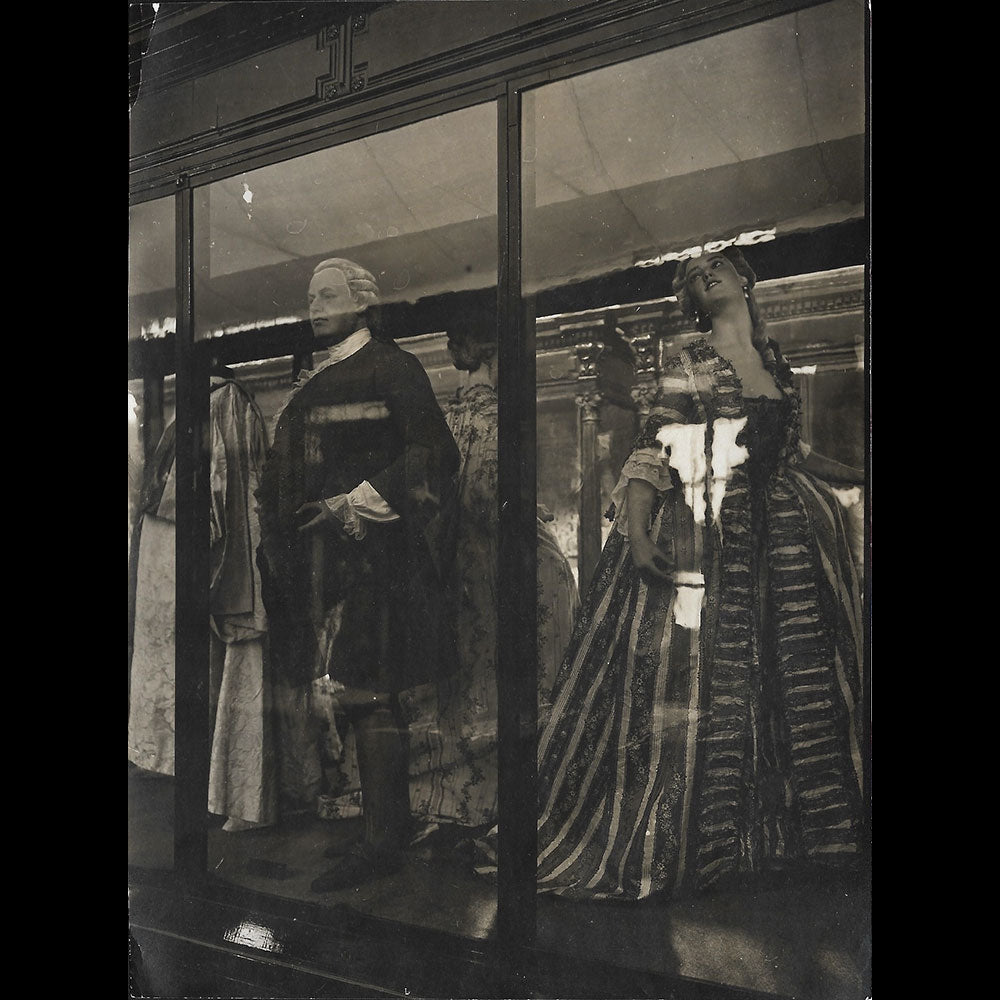 Société de l'Histoire du Costume - Exposition du Musée du Costume, Réunion de 21 tirages (1920)