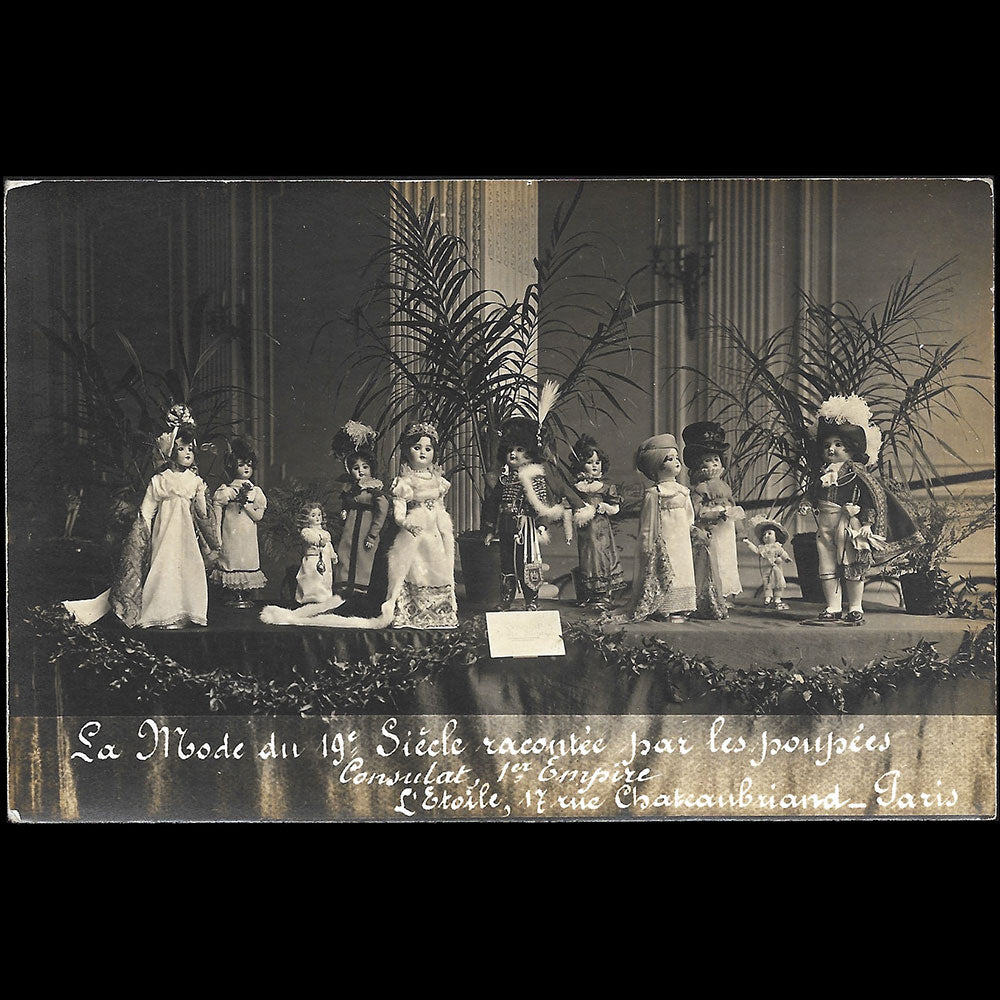 La Mode du dix-neuvième siècle racontée par les poupées, Réunion de deux cartes de l'exposition de  l'Etoile (1916)