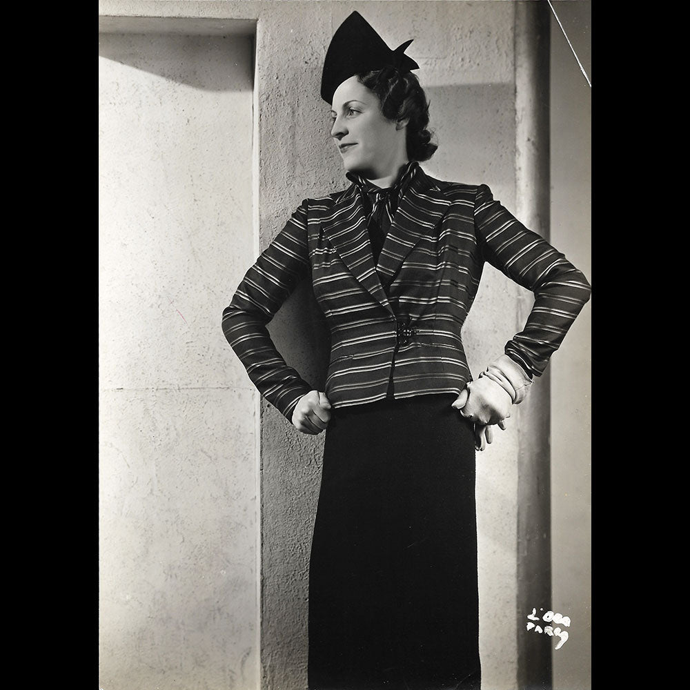 Marcel Rochaix Marcel Rochas - Robe du soir, tirage de D'Ora (circa 1936)