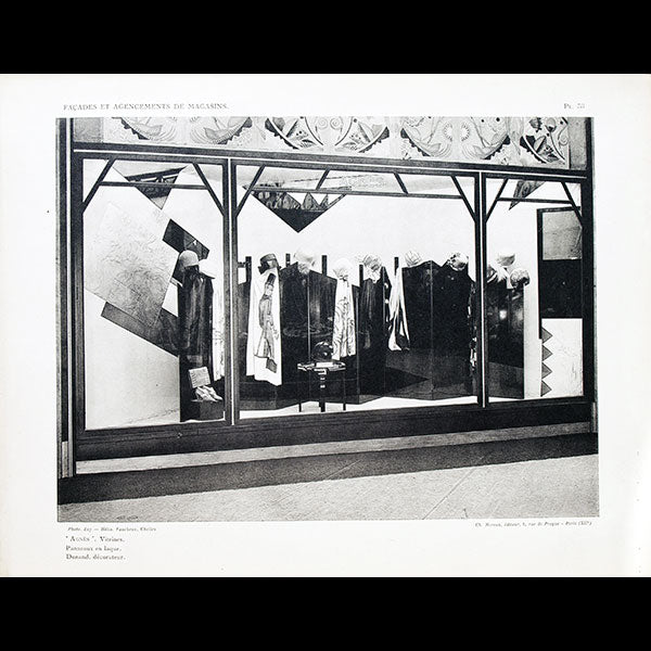 Vitrine de la maison Agnès, panneaux de Dunand, exposition des arts décoratifs (1925)