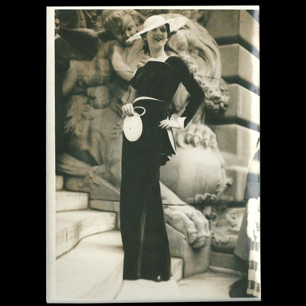 Une Femme Elégante, la mode au Grand Palais, photographie de l'agence Meurisse (circa 1935)