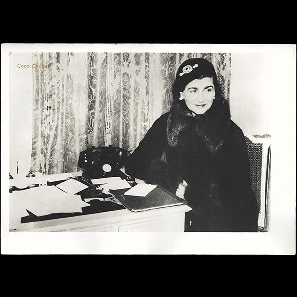 Chanel - Portrait au téléphone (1931)