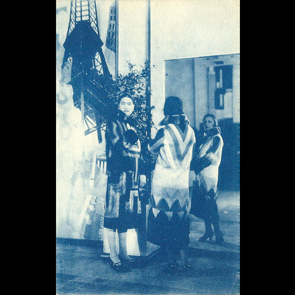 La mode qui vient, manteaux modèles par Sonia Delaunay, Exposition des Arts Décoratifs (1925)