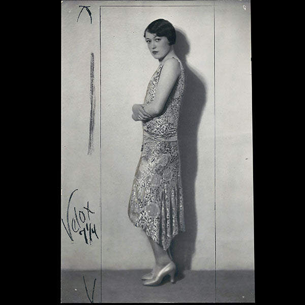 Jean Patou - Robe brodée de perles, tirage d'époque de Luigi Diaz (1929)