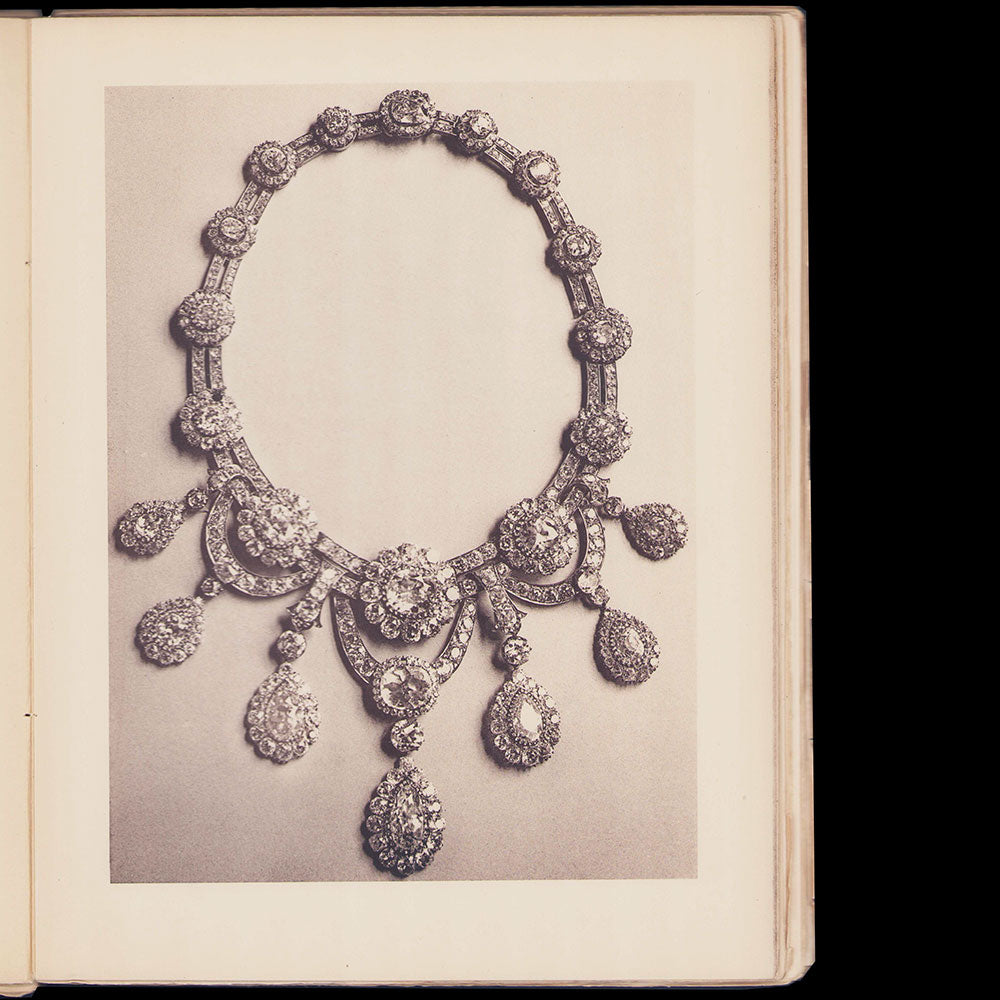 Catalogue des Perles, Pierreries, Bijoux et objets d'art précieux le tout ayant appartenu à S.M. le Sultan Abd-Ul-Hamid II (1911)