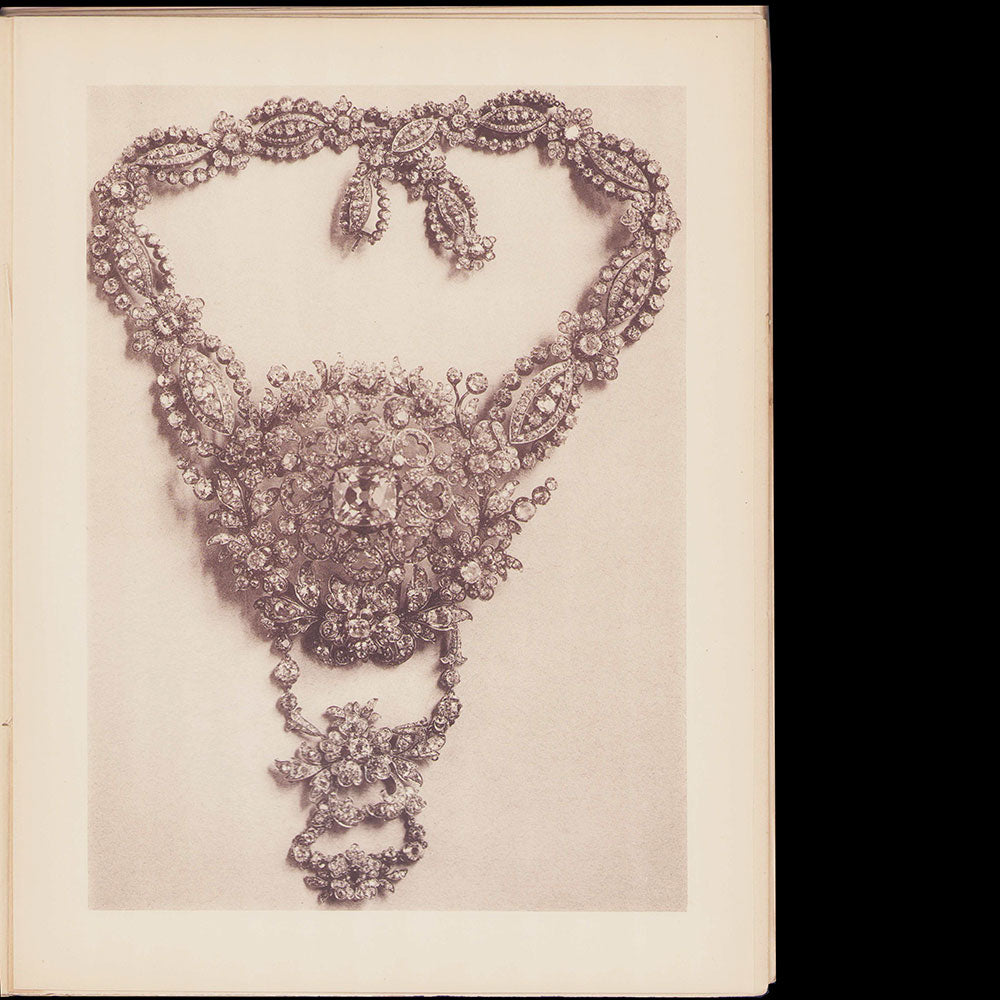 Catalogue des Perles, Pierreries, Bijoux et objets d'art précieux le tout ayant appartenu à S.M. le Sultan Abd-Ul-Hamid II (1911)