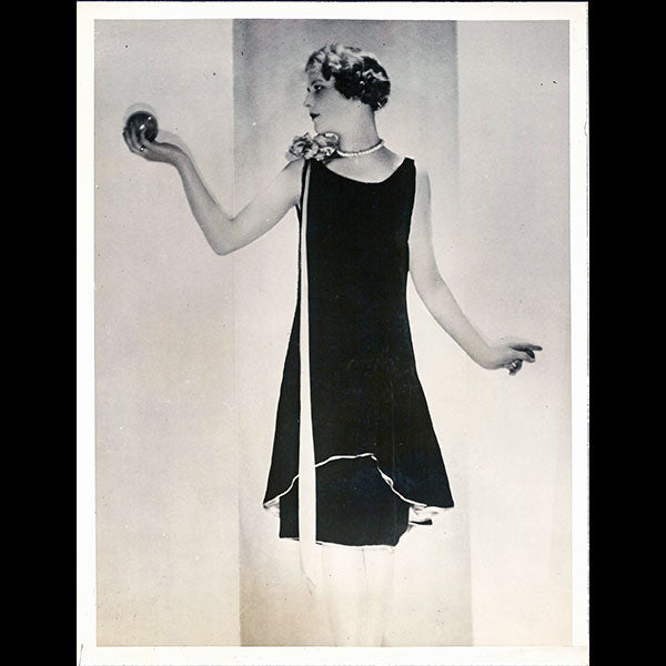 Jenny - Robe du soir de velours noir et de satin rose (1929)