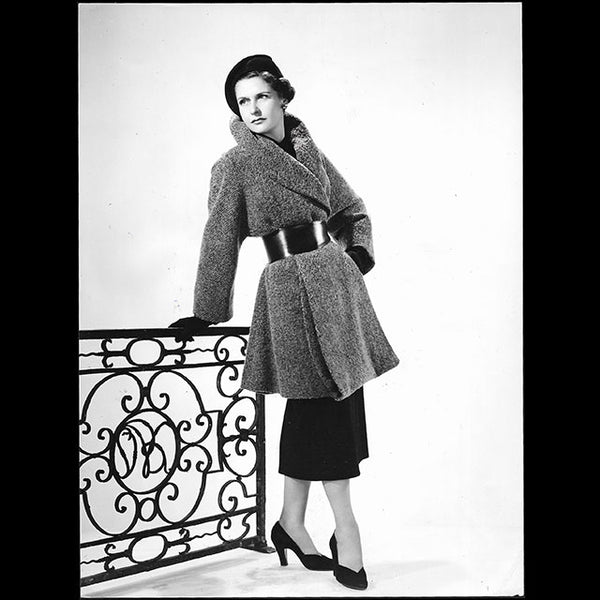 Bruyere - Manteau en lainage, tirage de Dorvyne (1949)