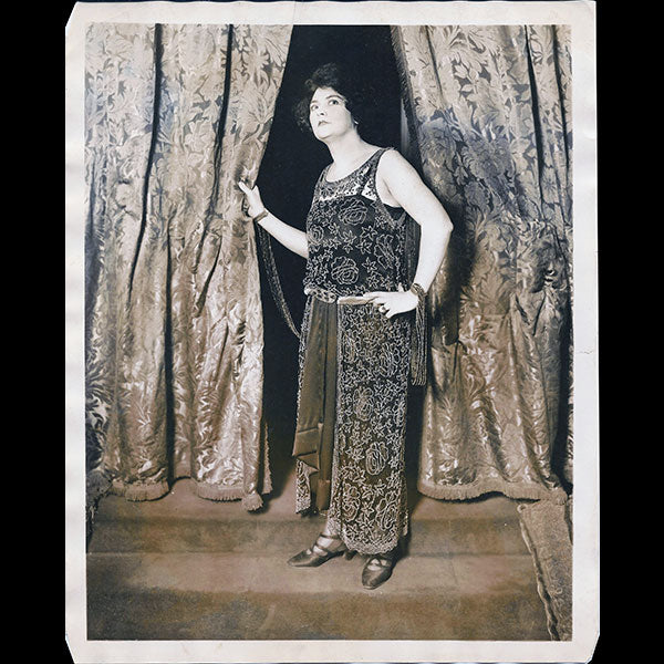 Jenny - Robe de dîner de dentelle noire pour 1922