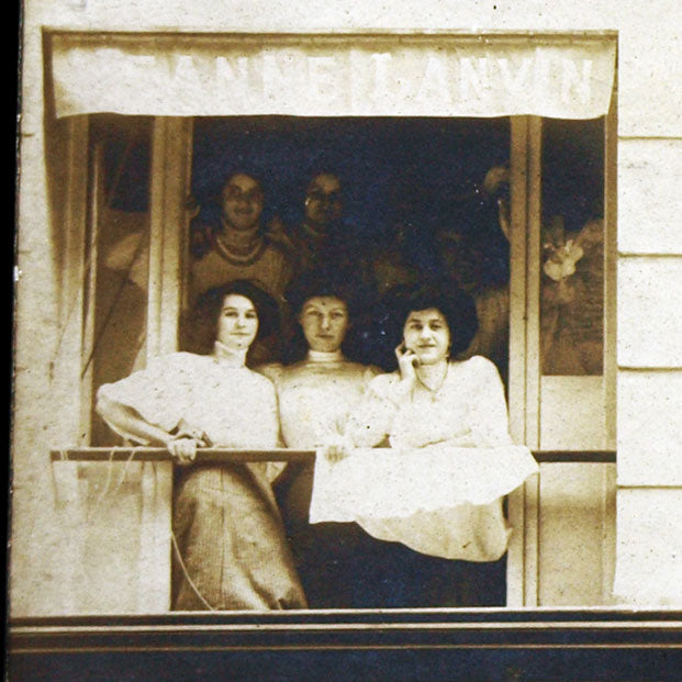 Jeanne Lanvin, atelier de la rue Boissy d'Anglas, Paris (circa 1910)
