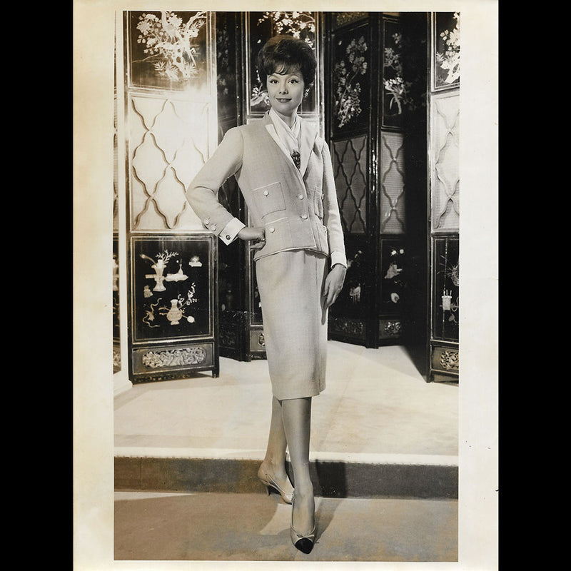 Tailleur femme chanel sales