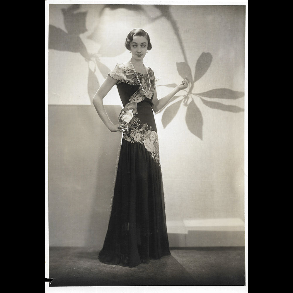 Chantal - La Petite Catherine, robe portée par la comtesse Grabbe, tirage de Wide World (1931)