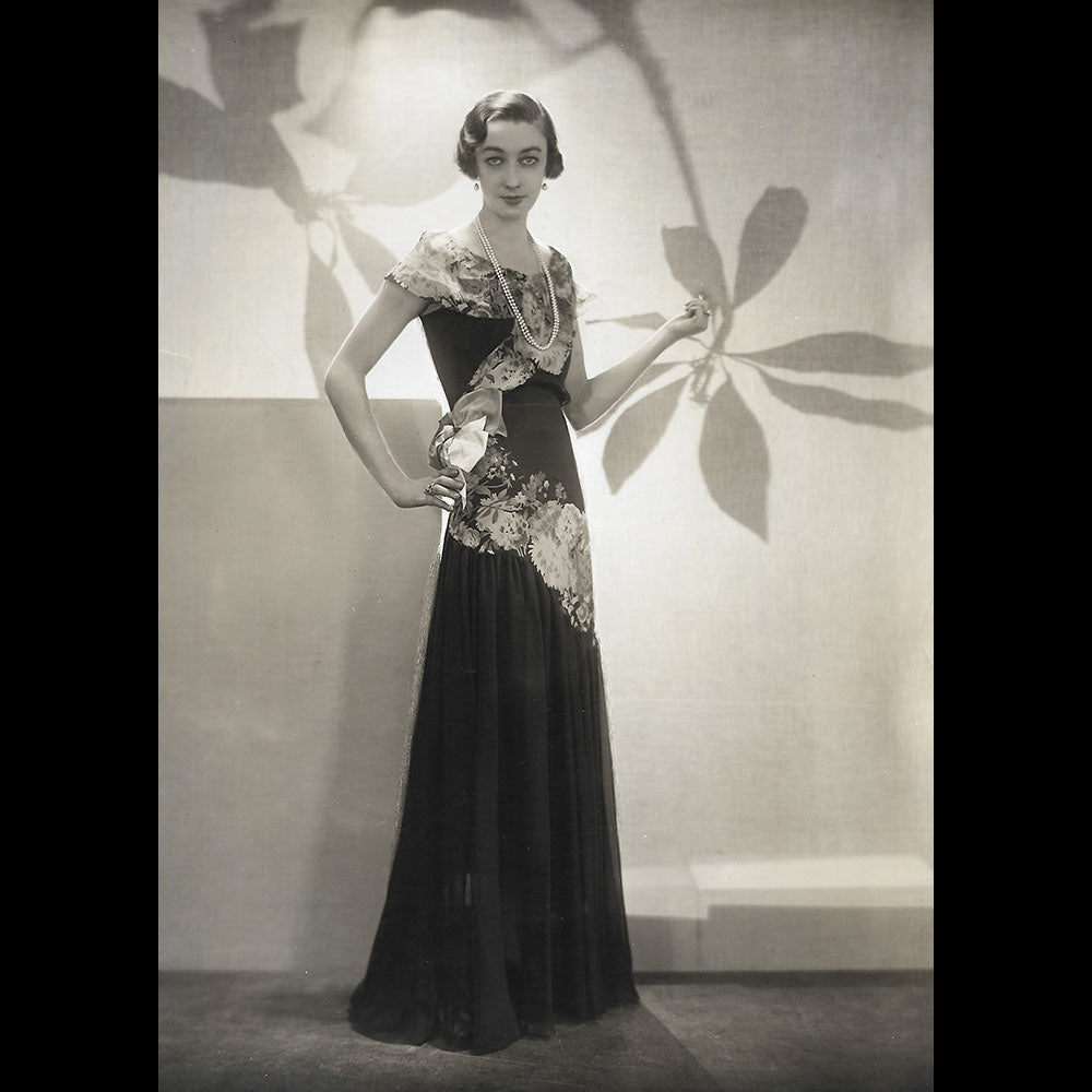 Chantal - La Petite Catherine, robe portée par la comtesse Grabbe, tirage de Wide World (1931)