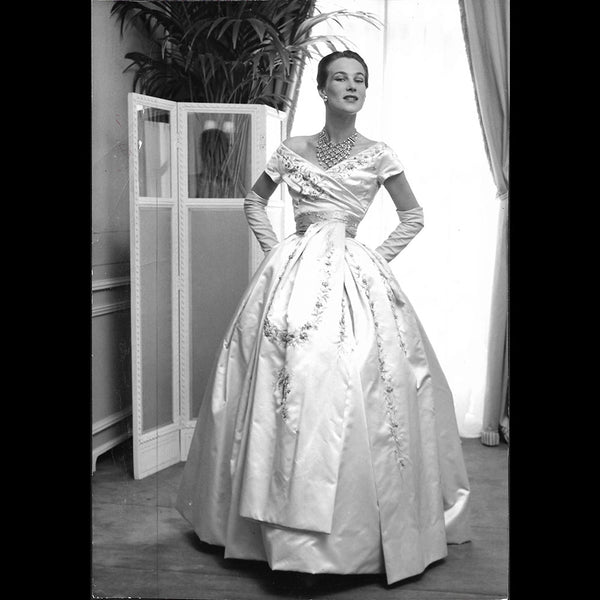 Christian Dior - Modèle Soirée fleurie, 1955