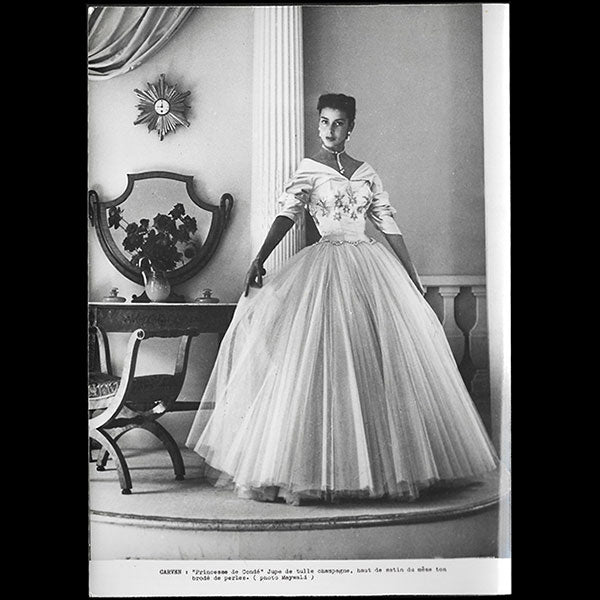 Carven - Robe Princesse de Condé, photographie de Maywald (1952)