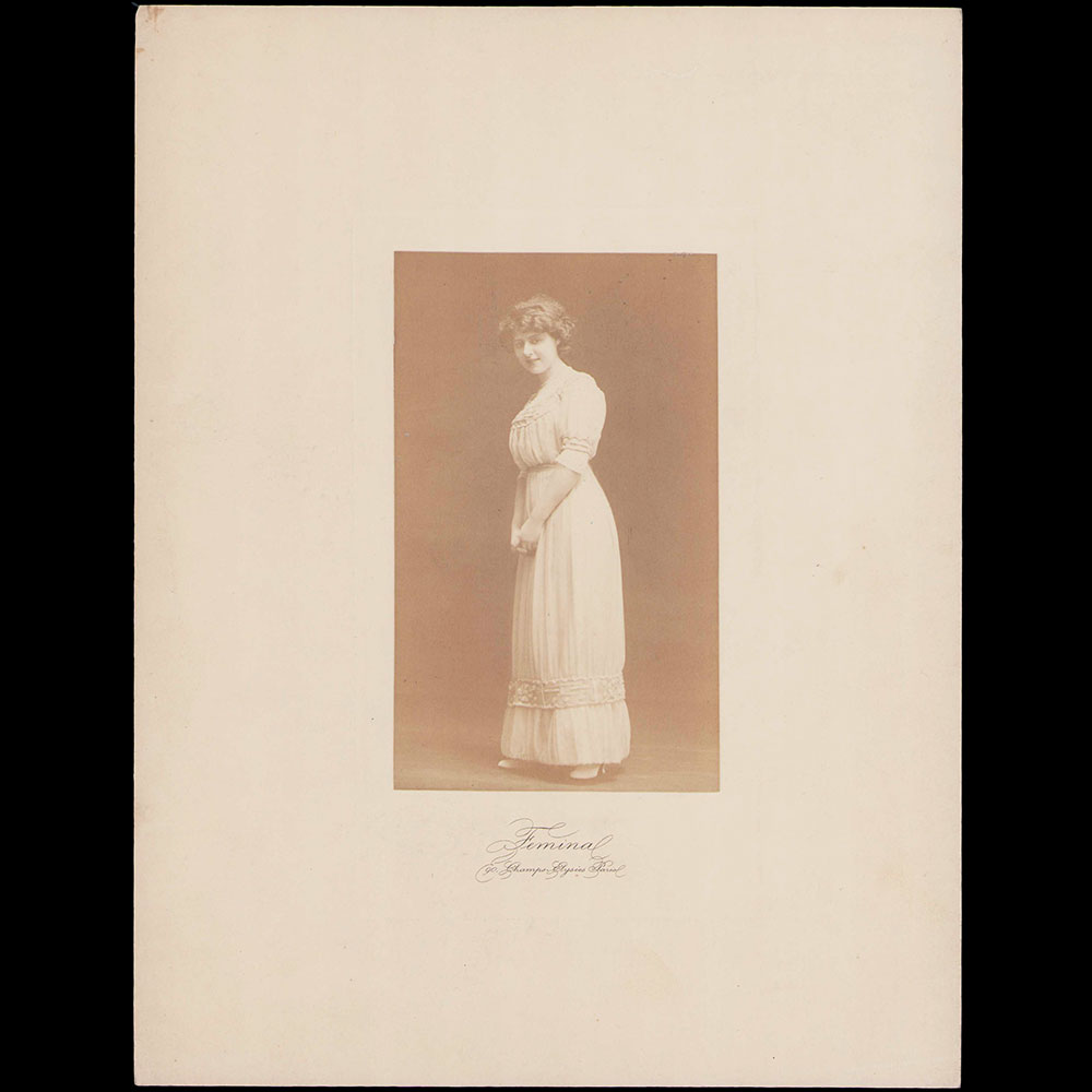 Portrait d'une élégante, réunion de deux photographies du Studio Fémina (circa 1910)