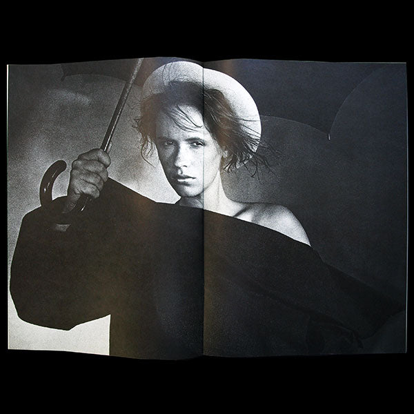 Comme des Garçons, n°79, le 5 janvier 1983, photographies de Peter Lindbergh
