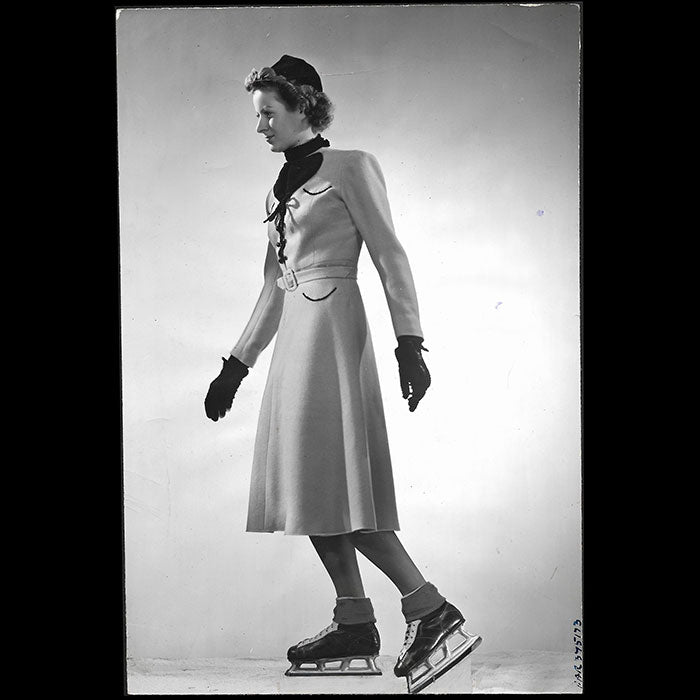 Jacques Heim - Murren, tenue de patinage, tirage de Luigi Diaz (1937)