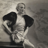 Jenny - Déshabillé de velours aux manches de zibeline (1935)