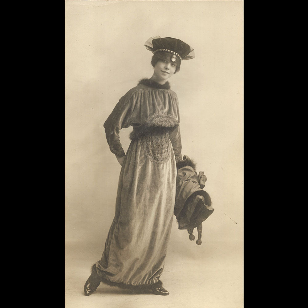 Lanvin - Le mannequin Aimée, photographie de Paul Nadar (1913)