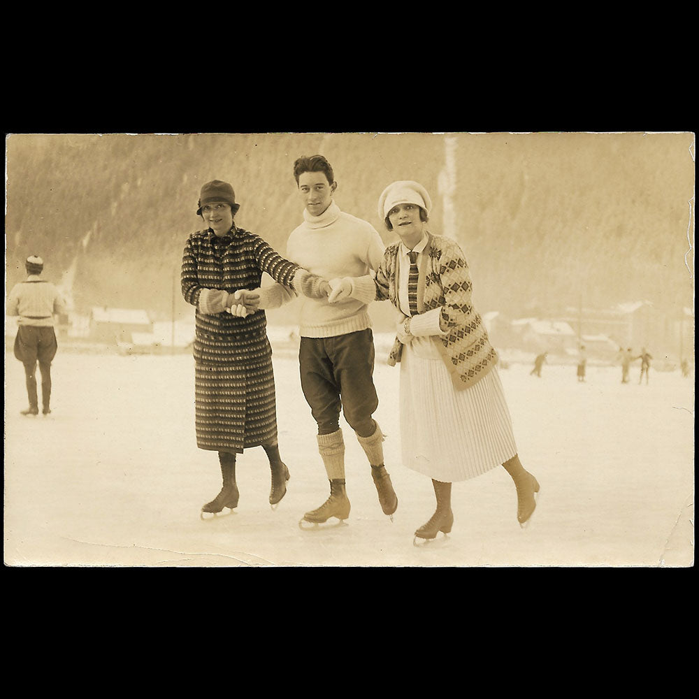 Caroline Reboux - Portrait de Lucienne Rabaté faisant du patin à glace (circa 1920)