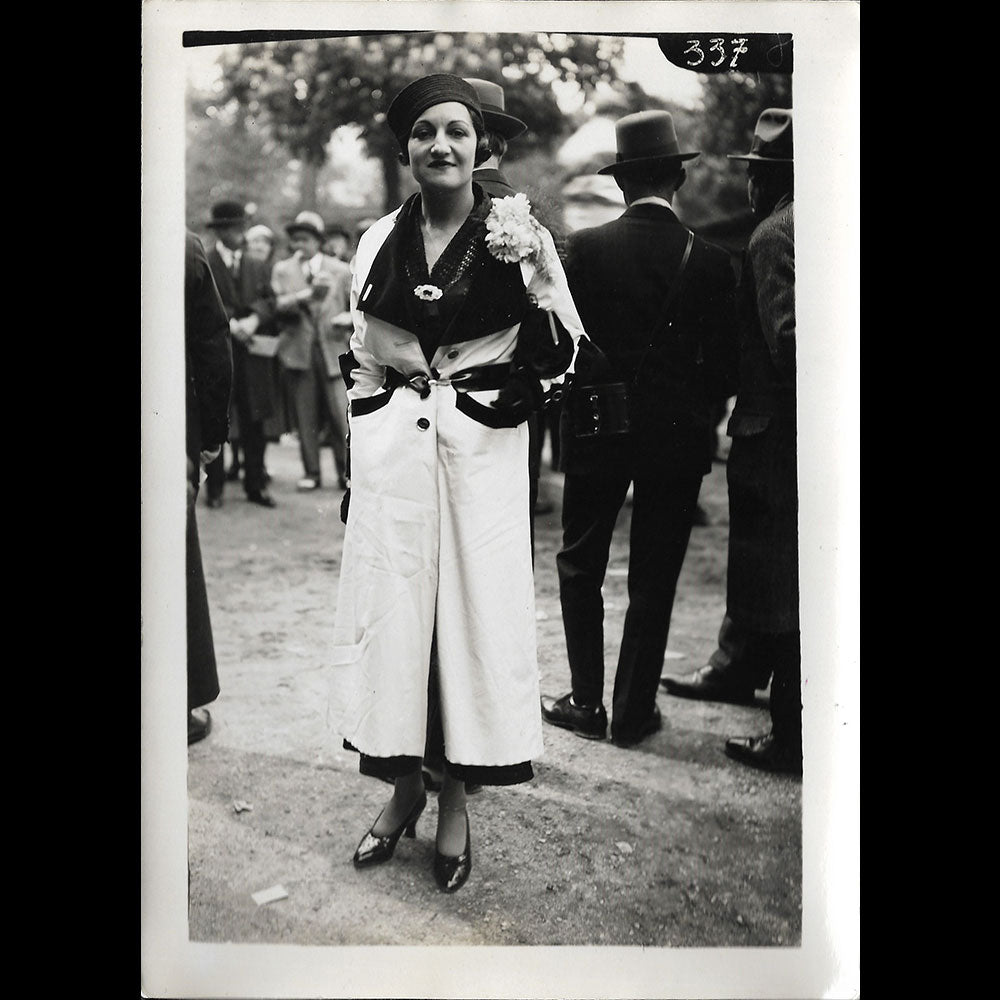 Elégante, la mode aux courses, photographie de Moisson (circa 1935)