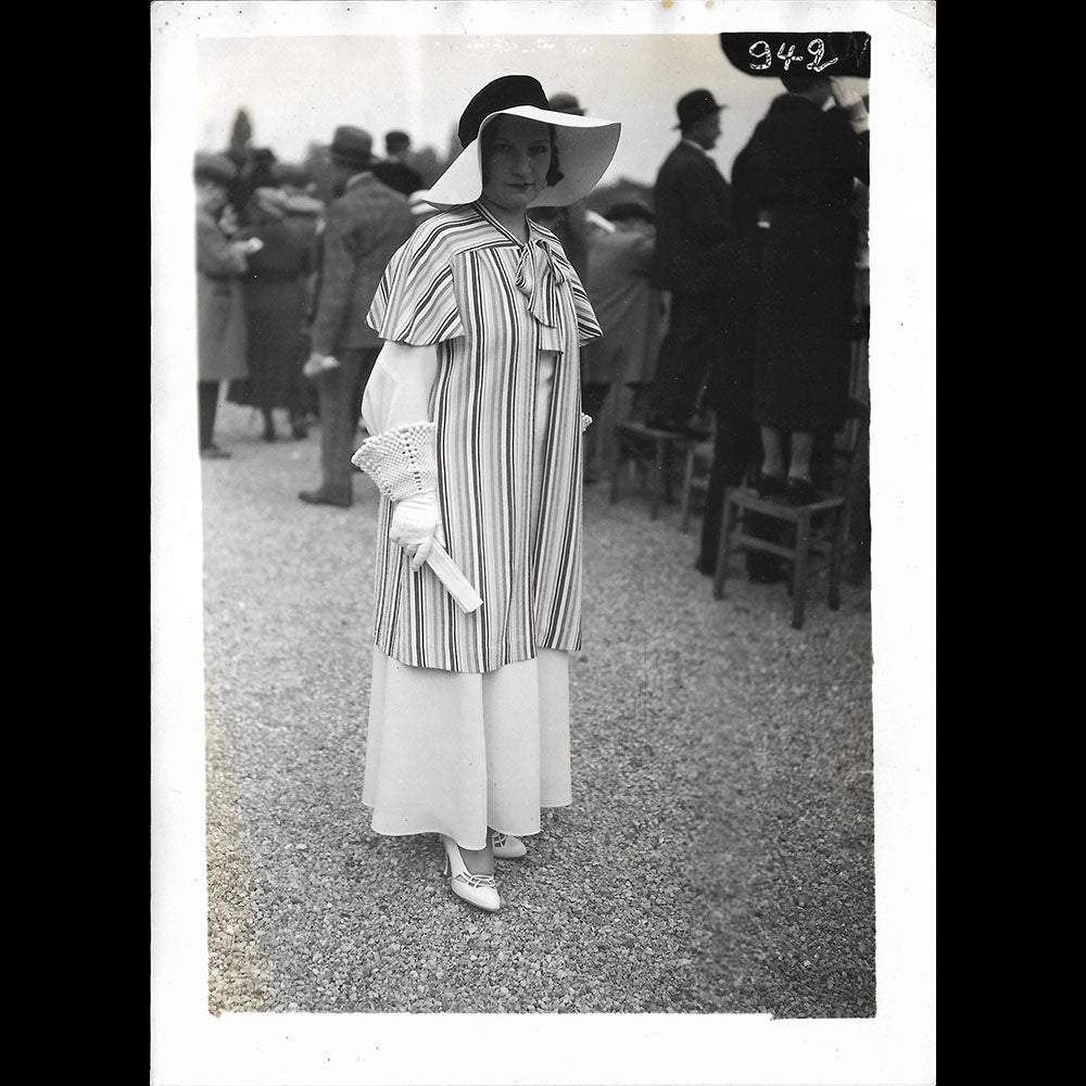 Elégante, la mode aux courses, photographie de Moisson (circa 1935)